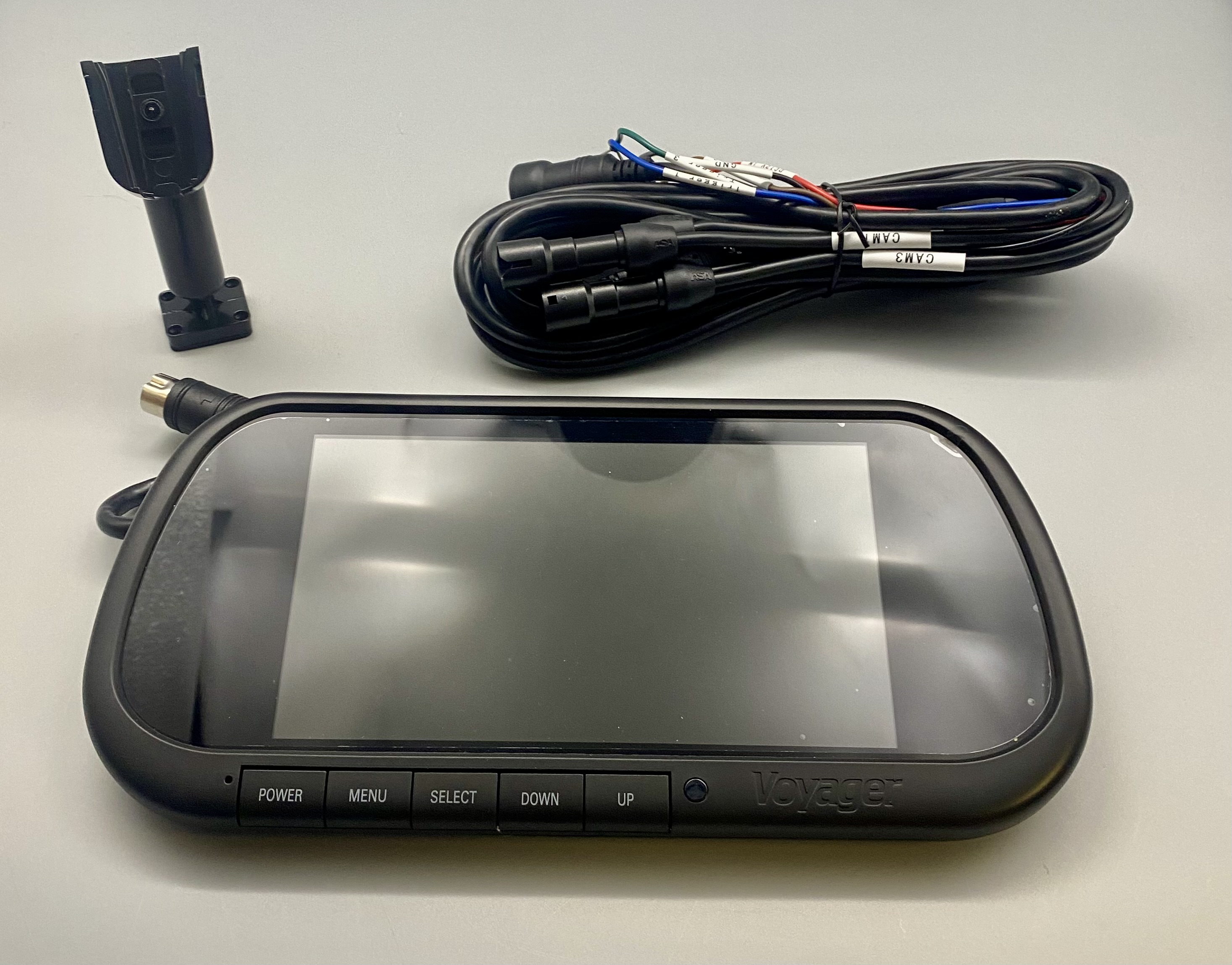 Voyager 7" Rearview-Mirror Monitor with split-screen capability