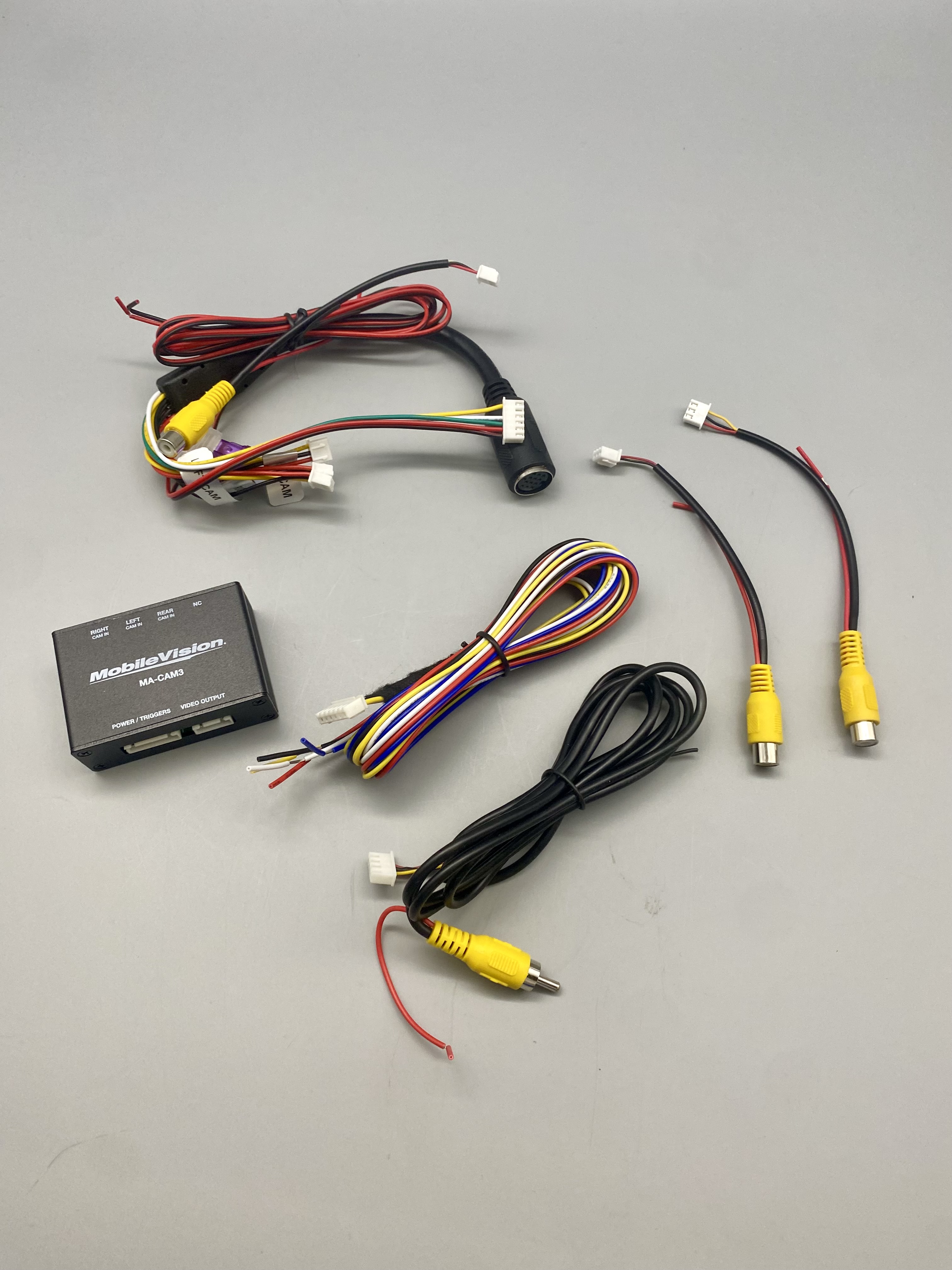 Magnadyne 3-Camera Switcher.